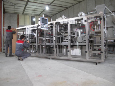 دستگاه ترموفرمینگ اماده تحویل