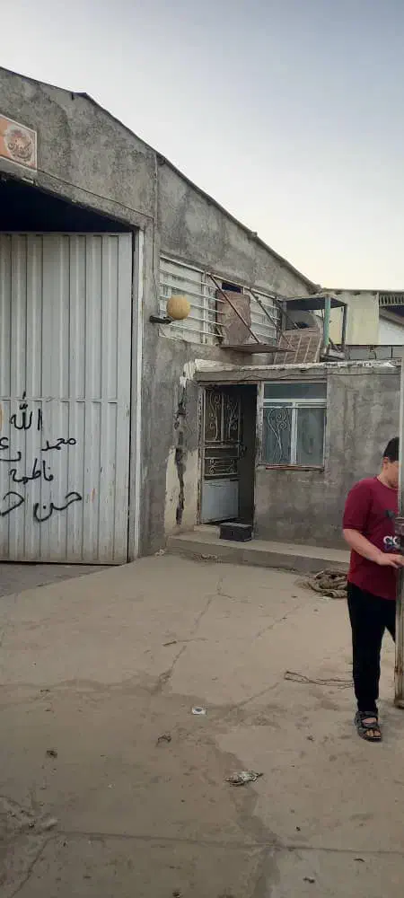 سوله با متراژ ۳۶۰متر برق سه فاز گاز پای ملک و آب