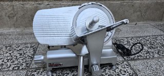 کالباس بر آلمانی تیغ ۲۵ در حد