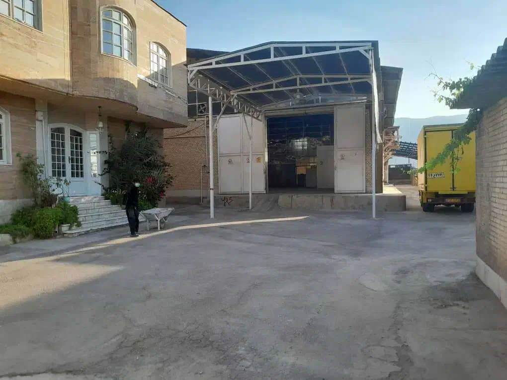اجاره سوله و انبار بهداشتی شهرک صنعتی بزرگ شیراز