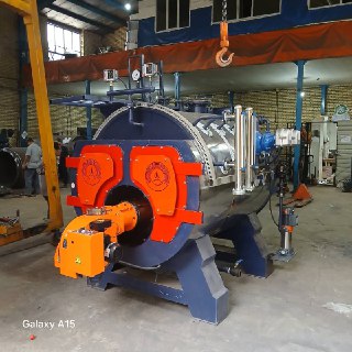 دیگ بخار دو تن نو با تجهیزات کامل