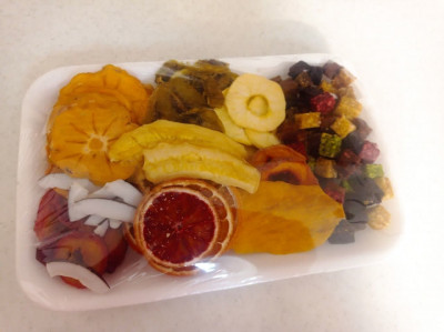 تولید کننده میوه ها بصورت میوه خشک و حبه ای